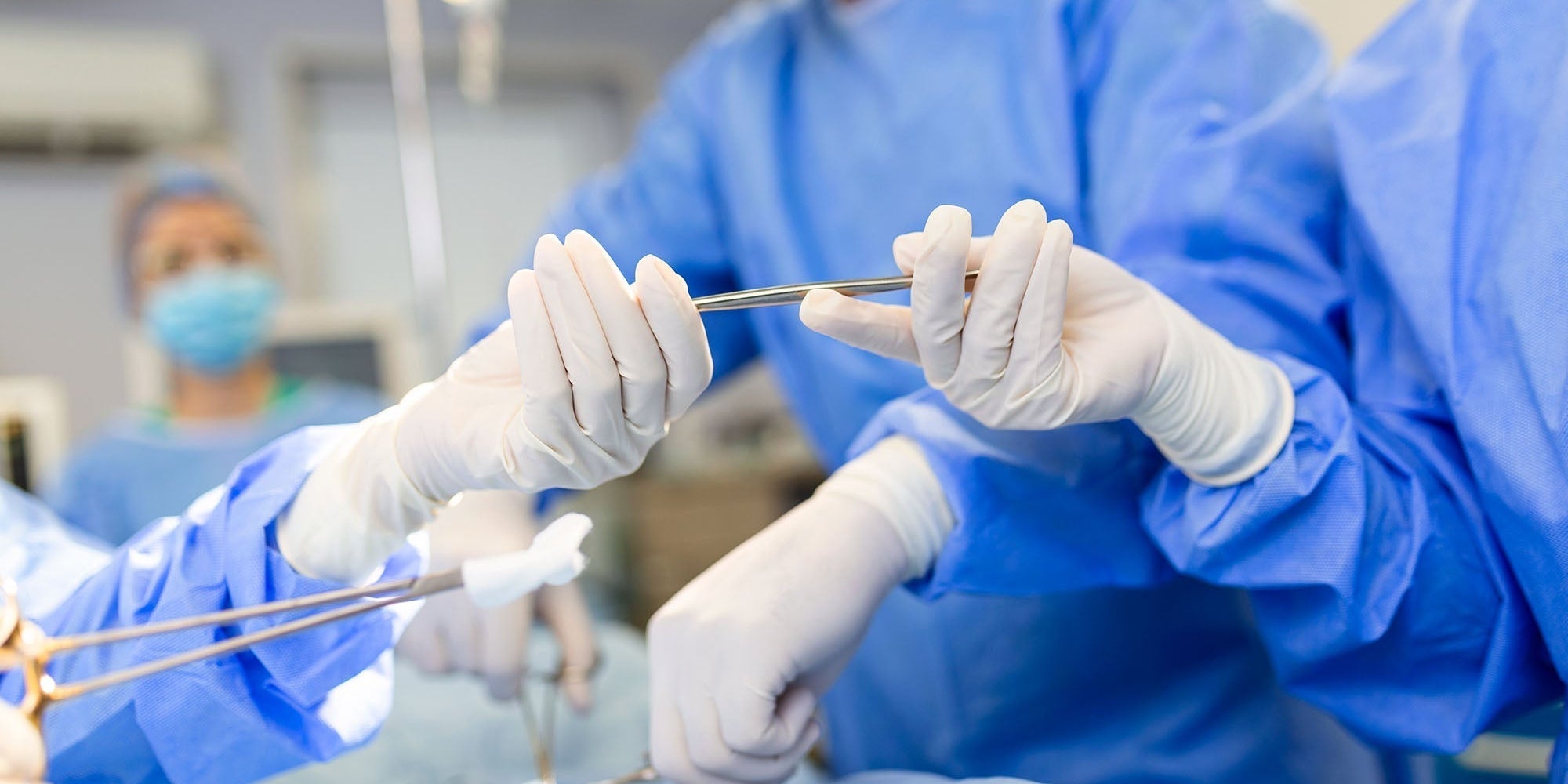 Hemorrhoids: operation or treatment?